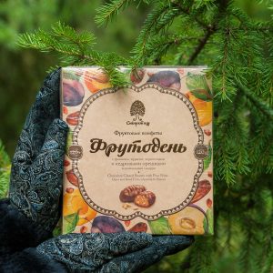 Фруктовые конфеты Фрутодень с фиником курагой черносливом и кедровыми орешками 120 гр