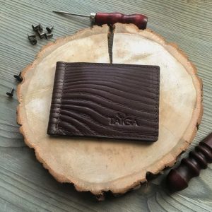 Зажим для денег с фактурой дерева