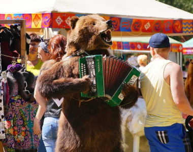 медведь