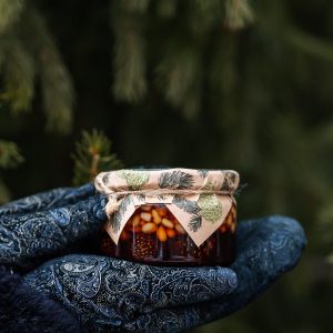 Сосновое варенье с кедровым орехом 260 г (250 мл)
