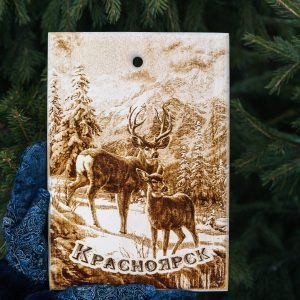 Доска разделочная сувенирная. Олени