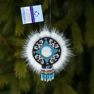 Подвеска- оберег с лунным камнем