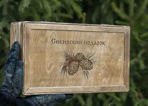 Ящик дерево состаренное Сибирский подарок шишки