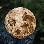 Подставка под горячее из кедра. Грибы.