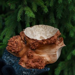 Ваза из капы средняя