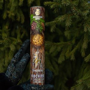 Колбаса из мяса Косули, сырокопчёная, с кедровыми орехами, в подарочной упаковке (тубус)