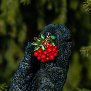 Авторская брошь из бисера Рябина