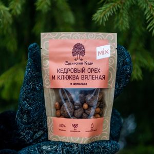 Кедровый орех и клюква вяленая в шоколаде 60 г